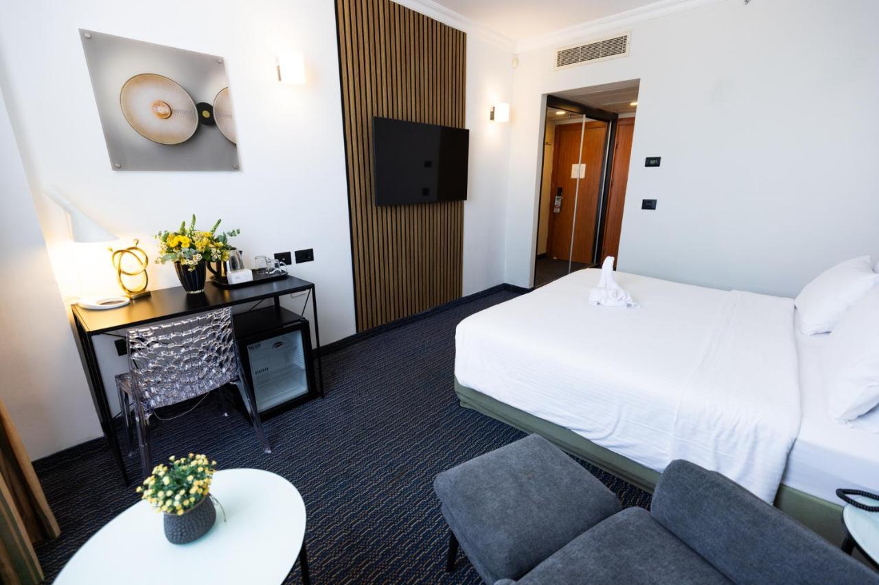 Grand Hotel Tel Aviv